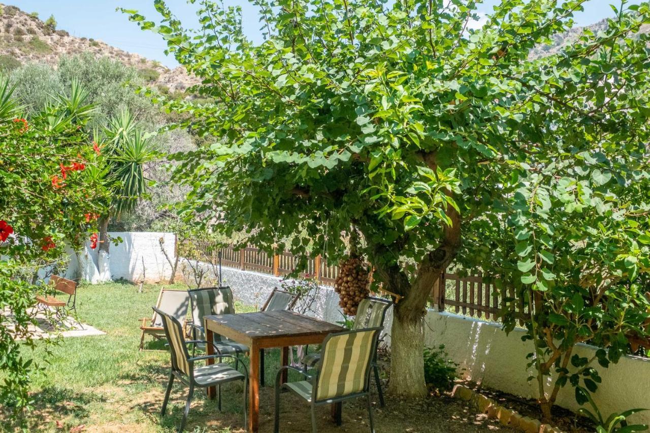 Irtakina Apartment Soúgia Ngoại thất bức ảnh