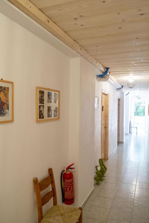 Irtakina Apartment Soúgia Ngoại thất bức ảnh